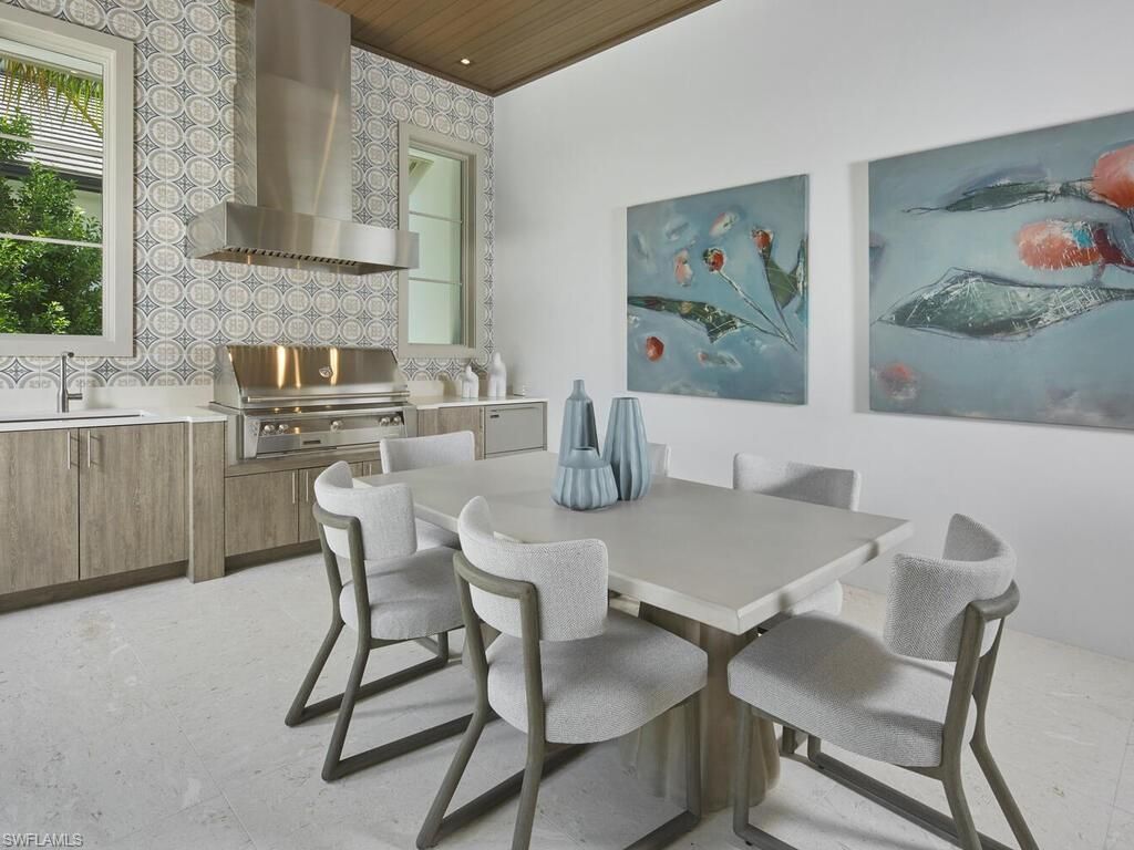 2075 Gordon Dr E, Naples, FL 34102 Photo