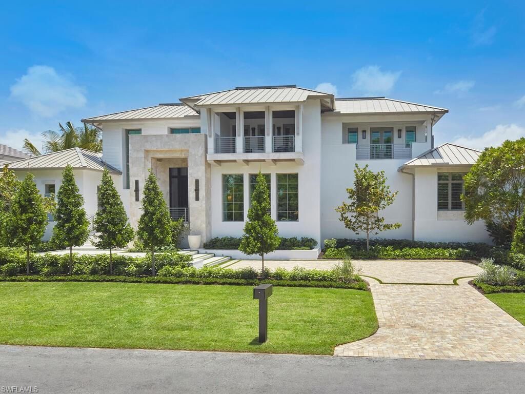 2075 Gordon Dr E, Naples, FL 34102 Photo