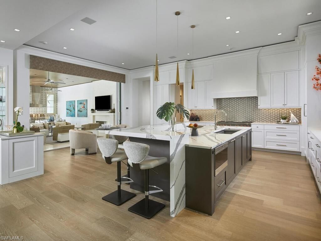 2075 Gordon Dr E, Naples, FL 34102 Photo