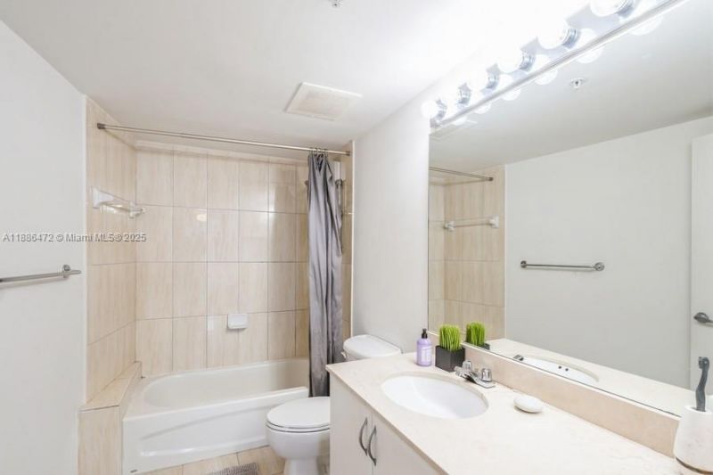 1750 N Bayshore Dr, Unit 4802, Miami, FL 33132 Photo