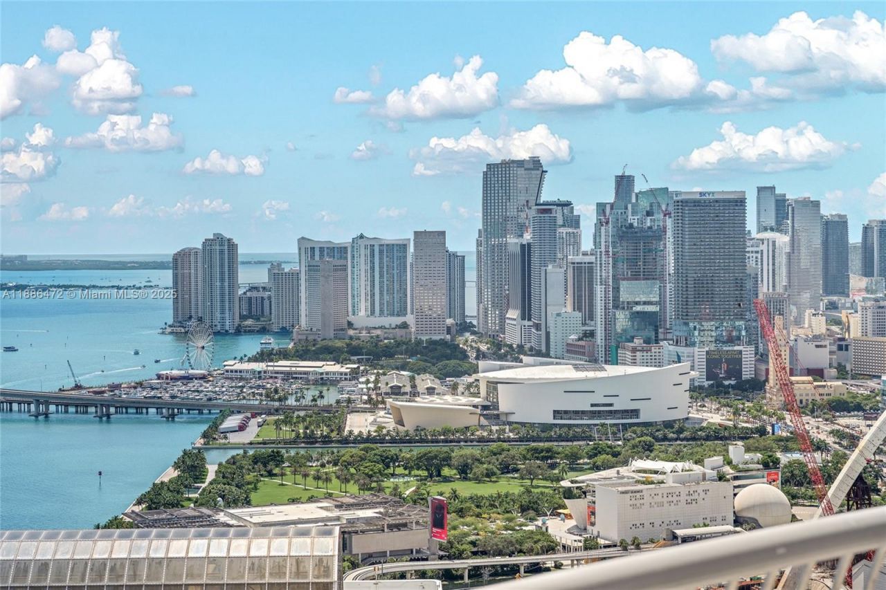 1750 N Bayshore Dr, Unit 4802, Miami, FL 33132 Photo