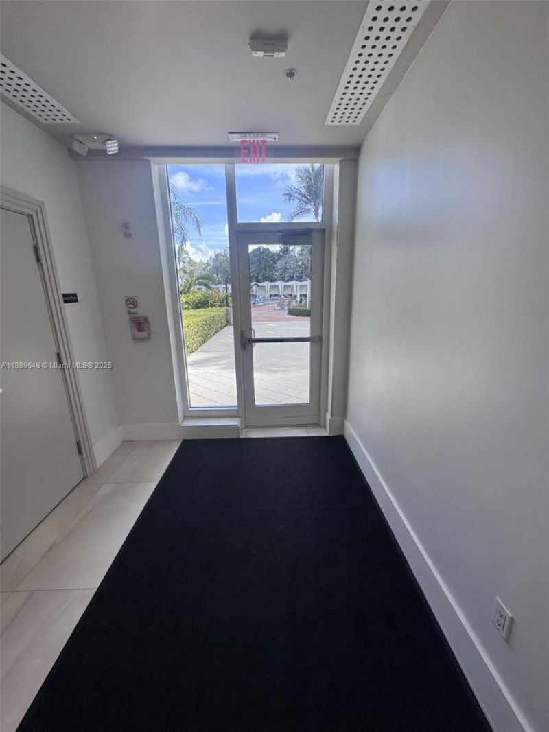 3001 S Ocean Dr, Unit 907, Hollywood, FL 33019 Photo