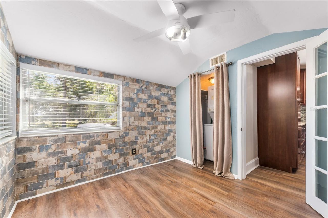 2010 42nd Street S, Saint Petersburg, FL 33711 Photo