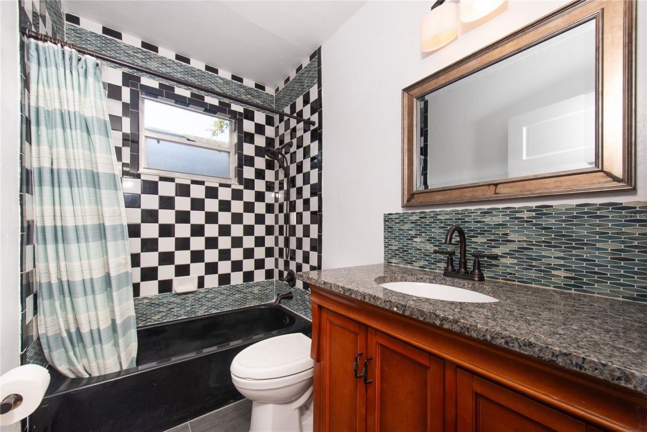 2010 42nd Street S, Saint Petersburg, FL 33711 Photo