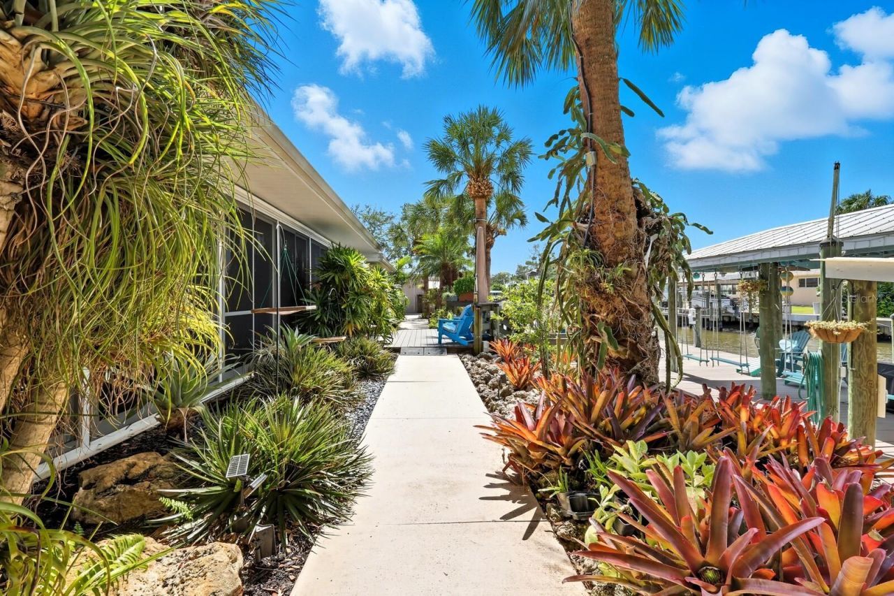 903 20th Avenue W, Palmetto, FL 34221 Photo