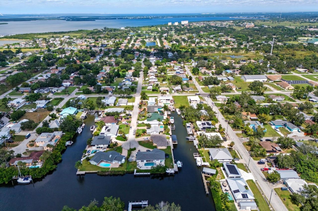 903 20th Avenue W, Palmetto, FL 34221 Photo