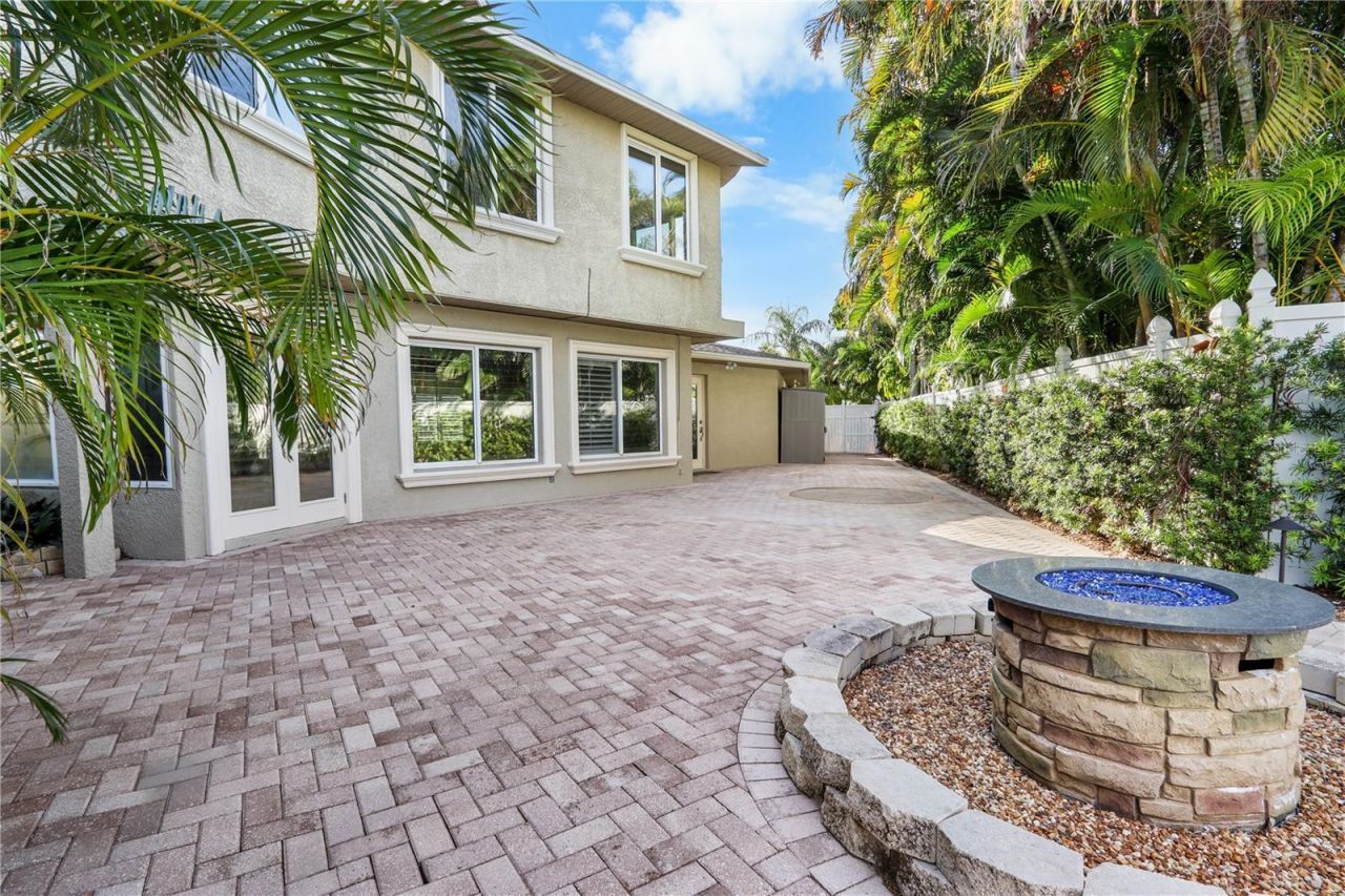 111 Driftwood Lane, Largo, FL 33770 Photo