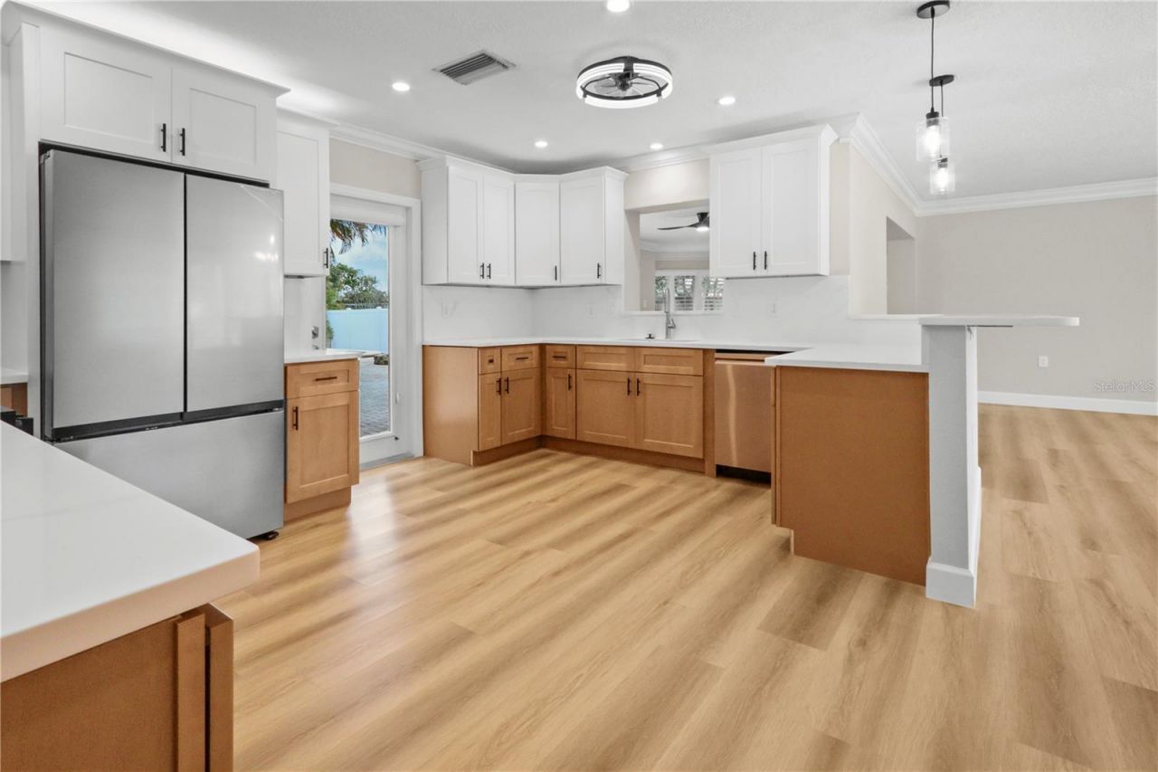 111 Driftwood Lane, Largo, FL 33770 Photo