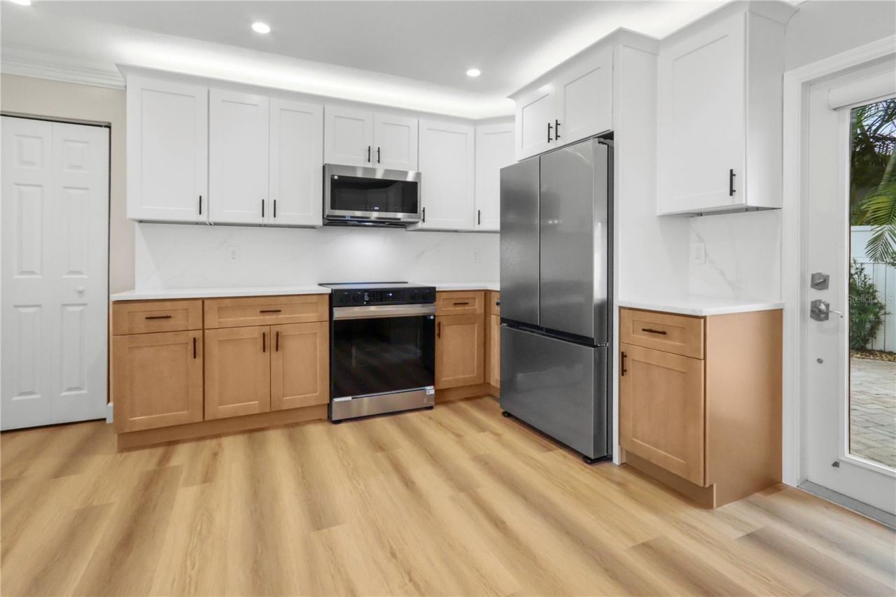 111 Driftwood Lane, Largo, FL 33770 Photo