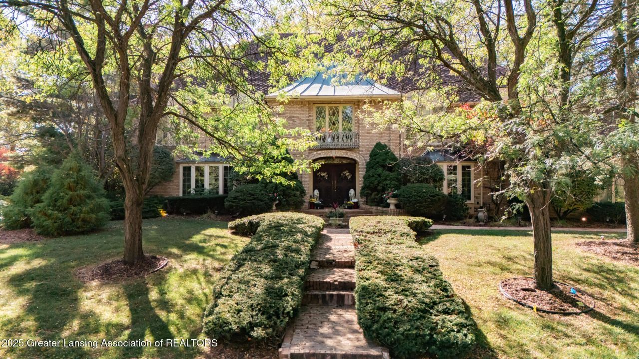 1511 Dennison Road, East Lansing, MI 48823 Main Photo