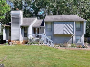 4596 MOSSY Lane, Lilburn, GA 30047