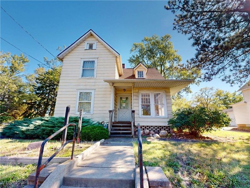 4725 Massillon Road, North Canton, OH 44720 Photo 1