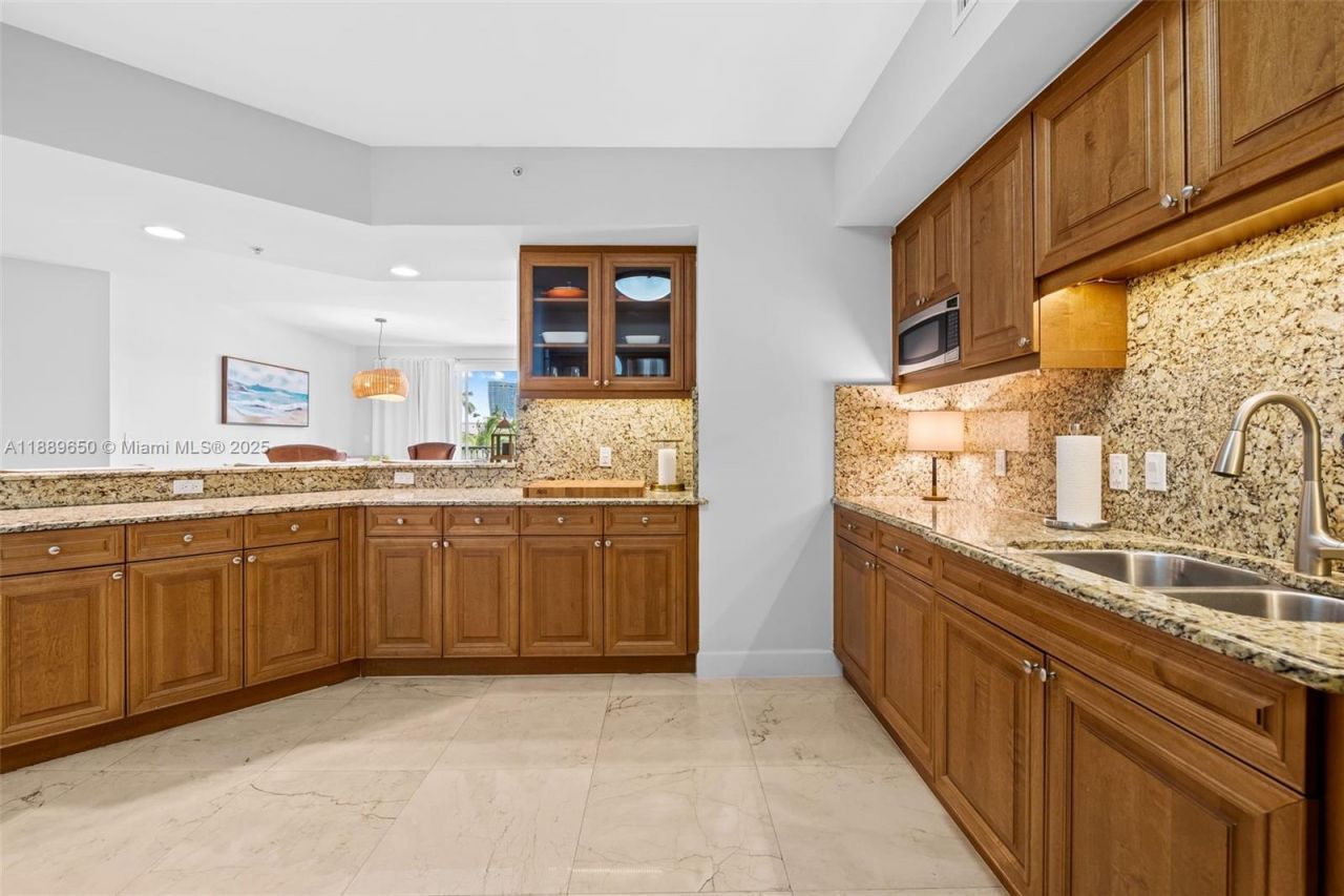 1414 SE 12th St, Unit 1B, Fort Lauderdale, FL 33316 Photo