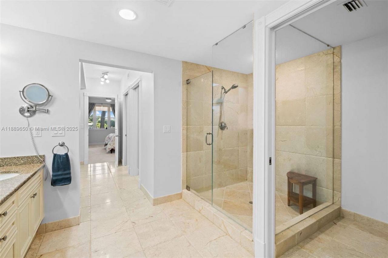 1414 SE 12th St, Unit 1B, Fort Lauderdale, FL 33316 Photo