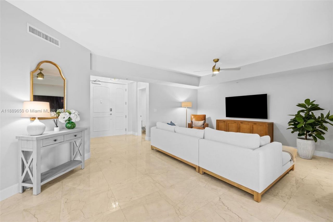 1414 SE 12th St, Unit 1B, Fort Lauderdale, FL 33316 Photo