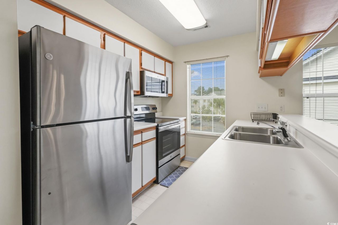 4930 Windsor Green Way Photo 11