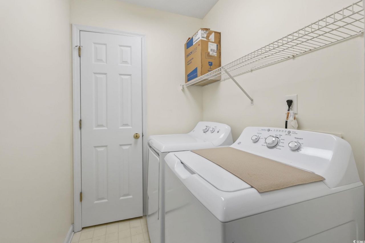 4930 Windsor Green Way Photo 31