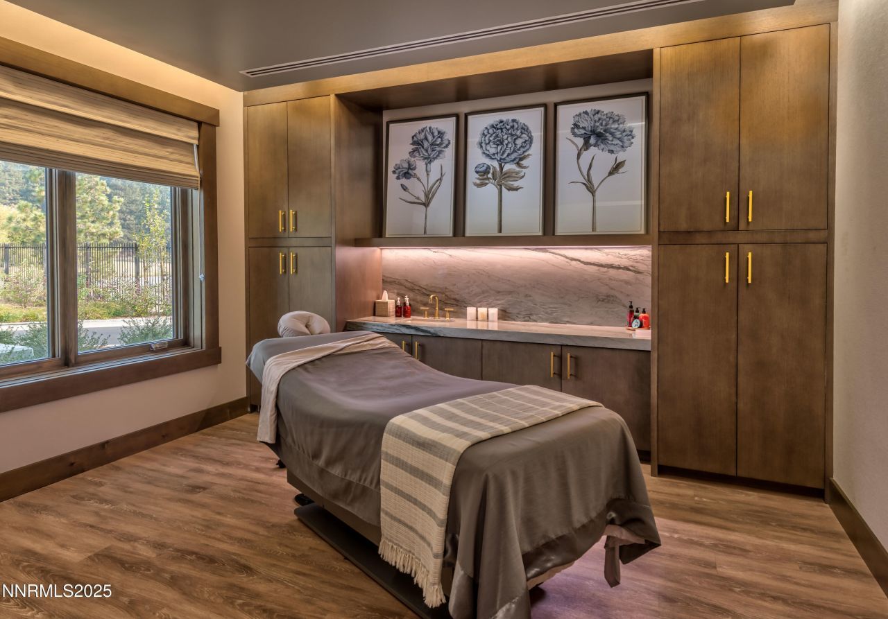 46 Beach Club Drive, Unit 901, Stateline, NV 89449 Photo