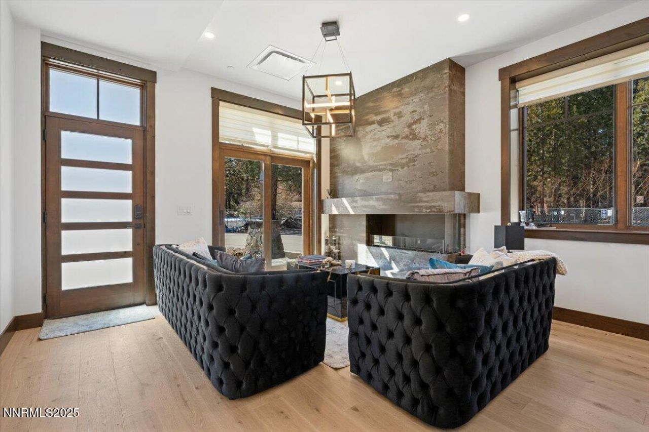 46 Beach Club Drive, Unit 901, Stateline, NV 89449 Photo