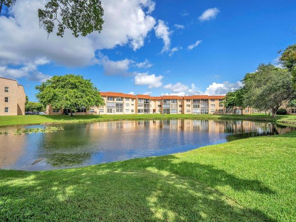 9301 Sunrise Lakes Boulevard, Unit 207, Sunrise, FL 33322