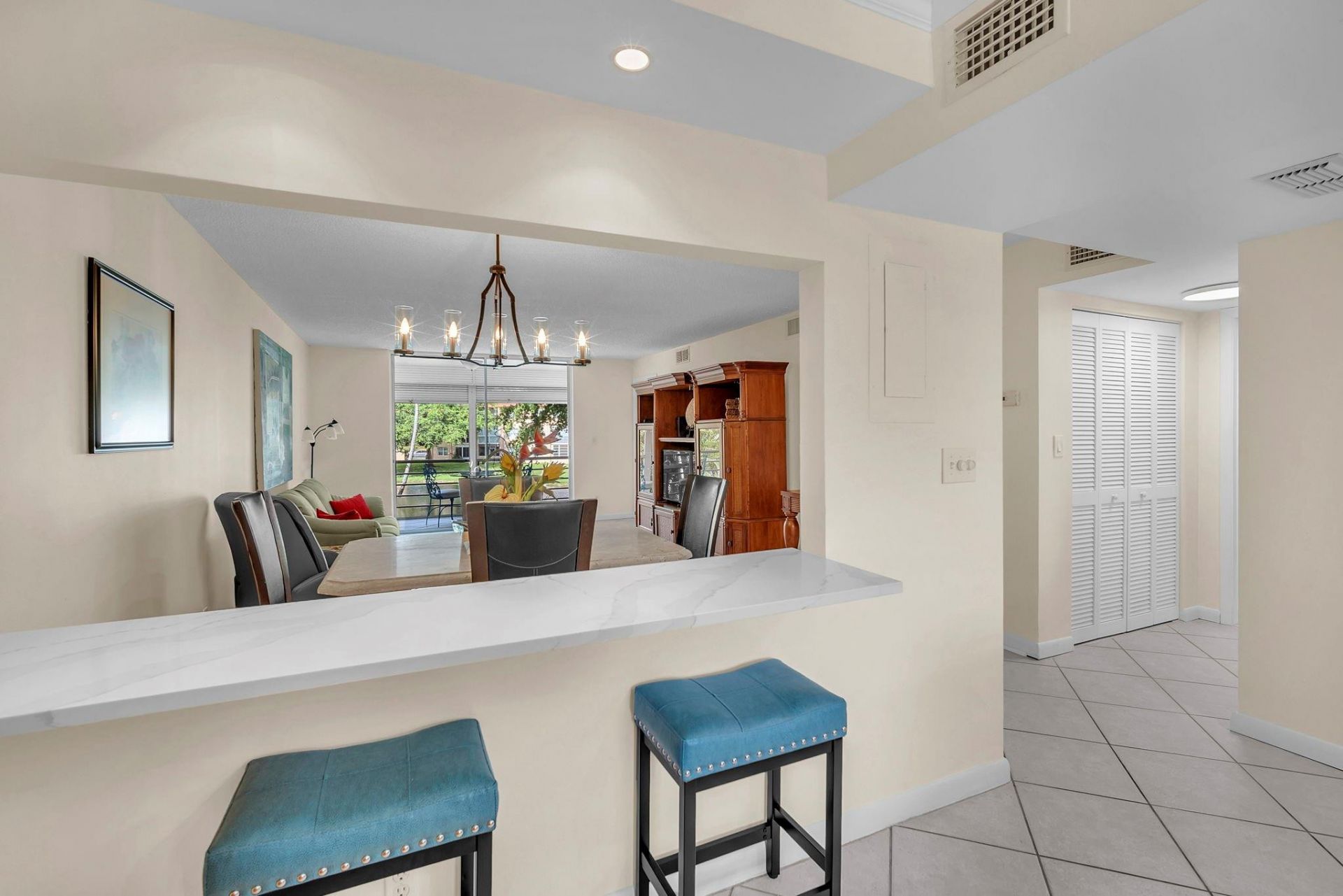 9301 Sunrise Lakes Boulevard, Unit 207, Sunrise, FL 33322 Photo