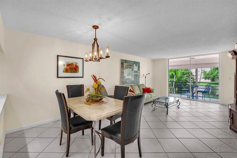 9301 Sunrise Lakes Blvd, Unit 207, Sunrise, FL 33322 Photo