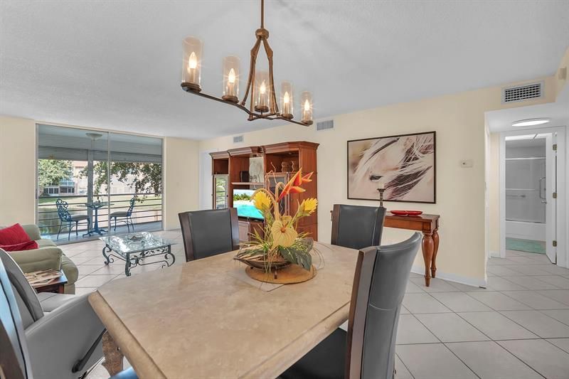 9301 Sunrise Lakes Blvd, Unit 207, Sunrise, FL 33322 Photo