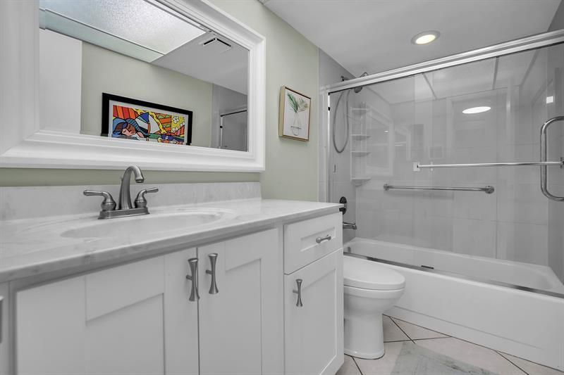 9301 Sunrise Lakes Blvd, Unit 207, Sunrise, FL 33322 Photo