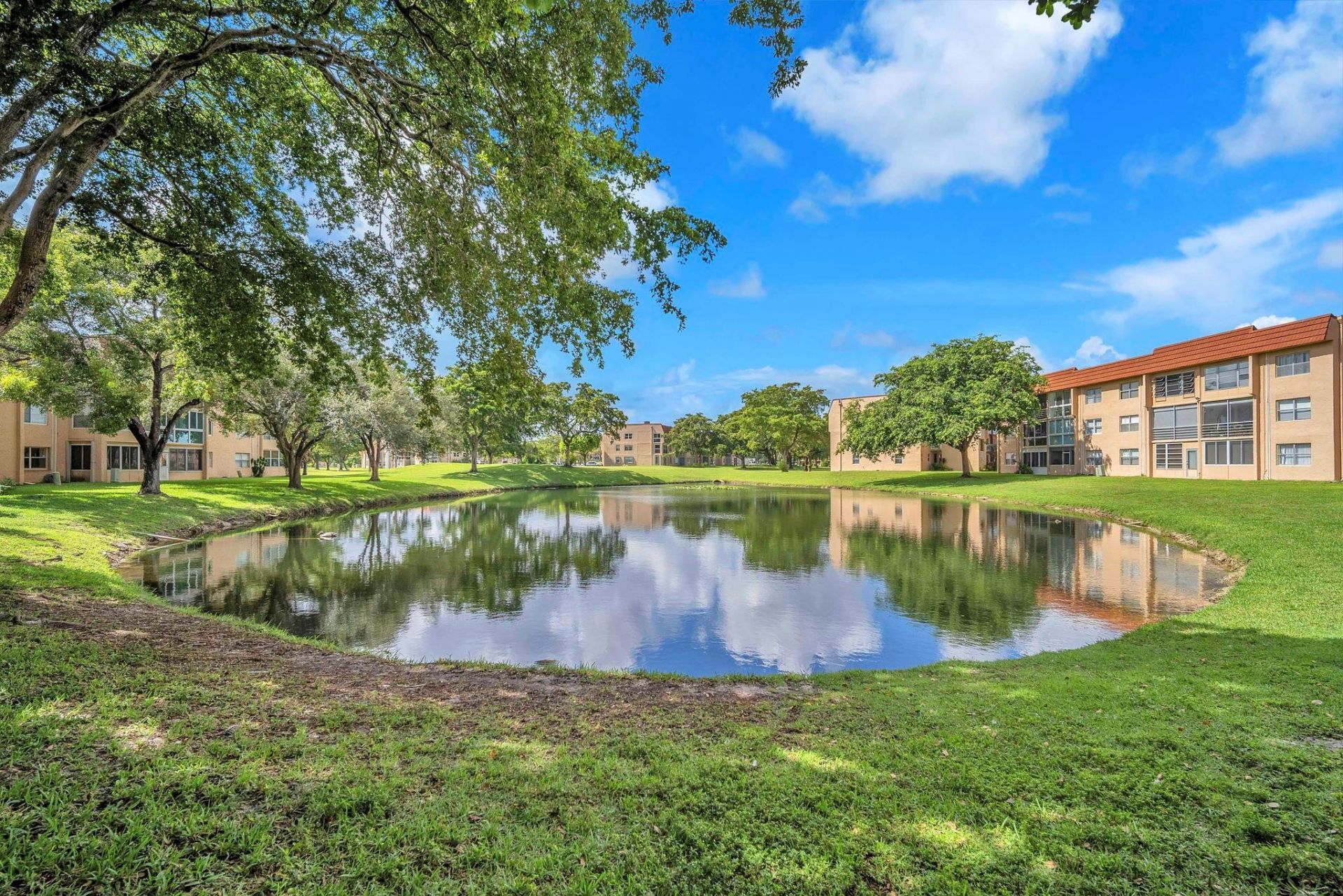 9301 Sunrise Lakes Boulevard, Unit 207, Sunrise, FL 33322 Photo