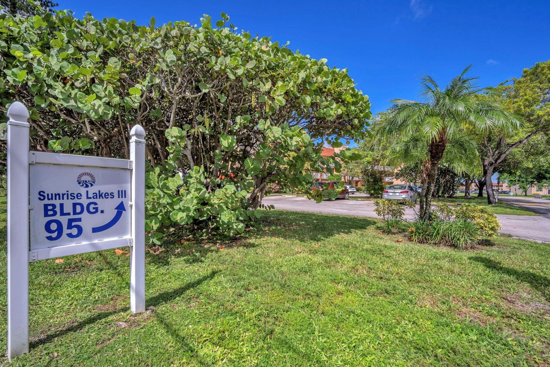 9301 Sunrise Lakes Boulevard, Unit 207, Sunrise, FL 33322 Photo
