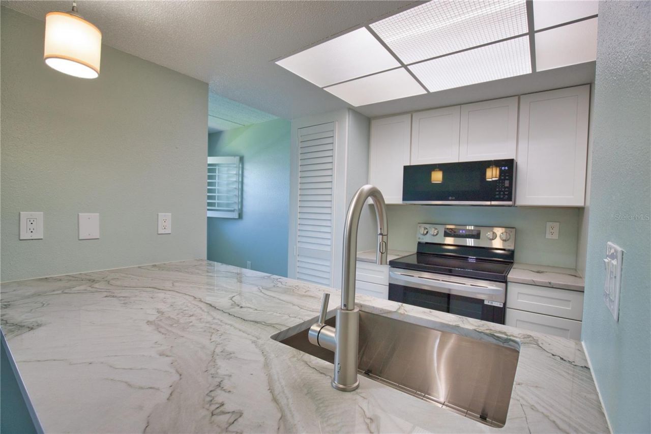 902 Gibbs Road, Unit 184, Venice, FL 34285 Photo
