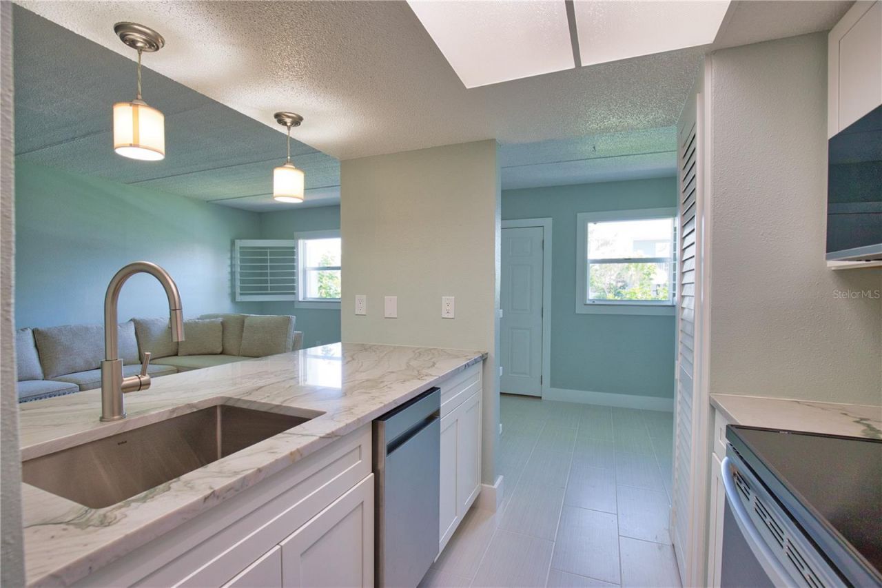 902 Gibbs Road, Unit 184, Venice, FL 34285 Photo