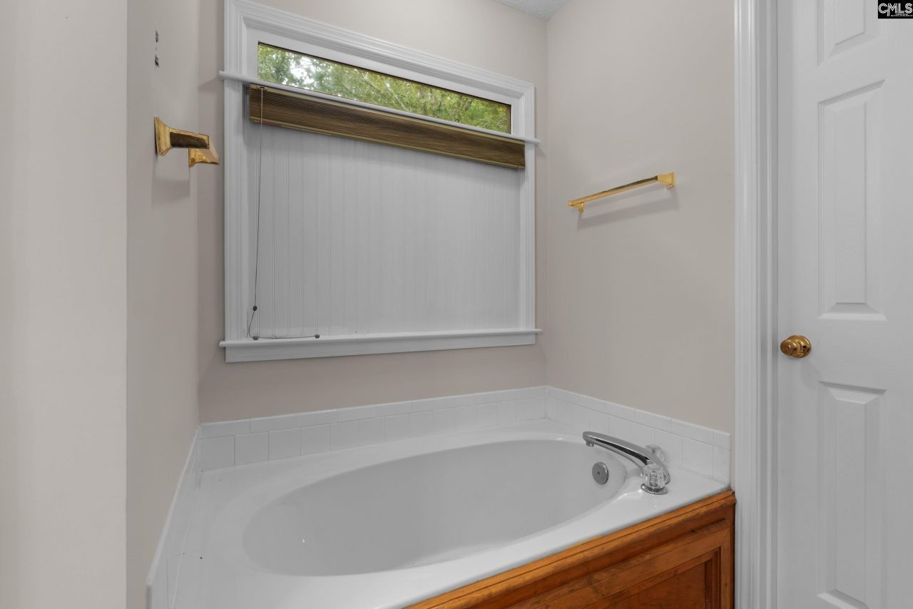 109 Armanda Road Photo 25