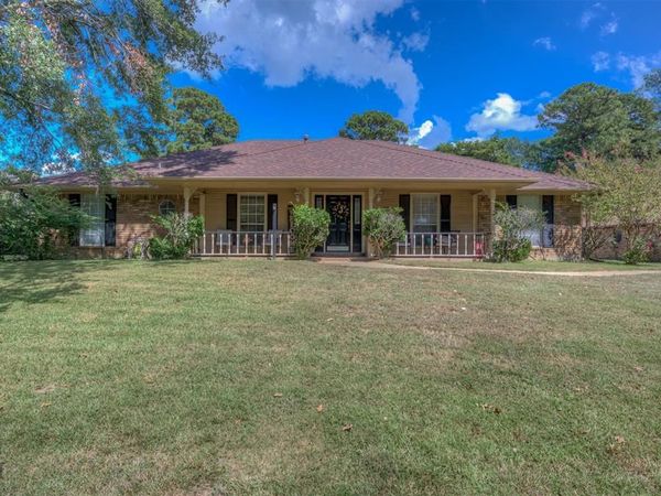 9305 Castlebrook Drive, Shreveport, LA 71129
