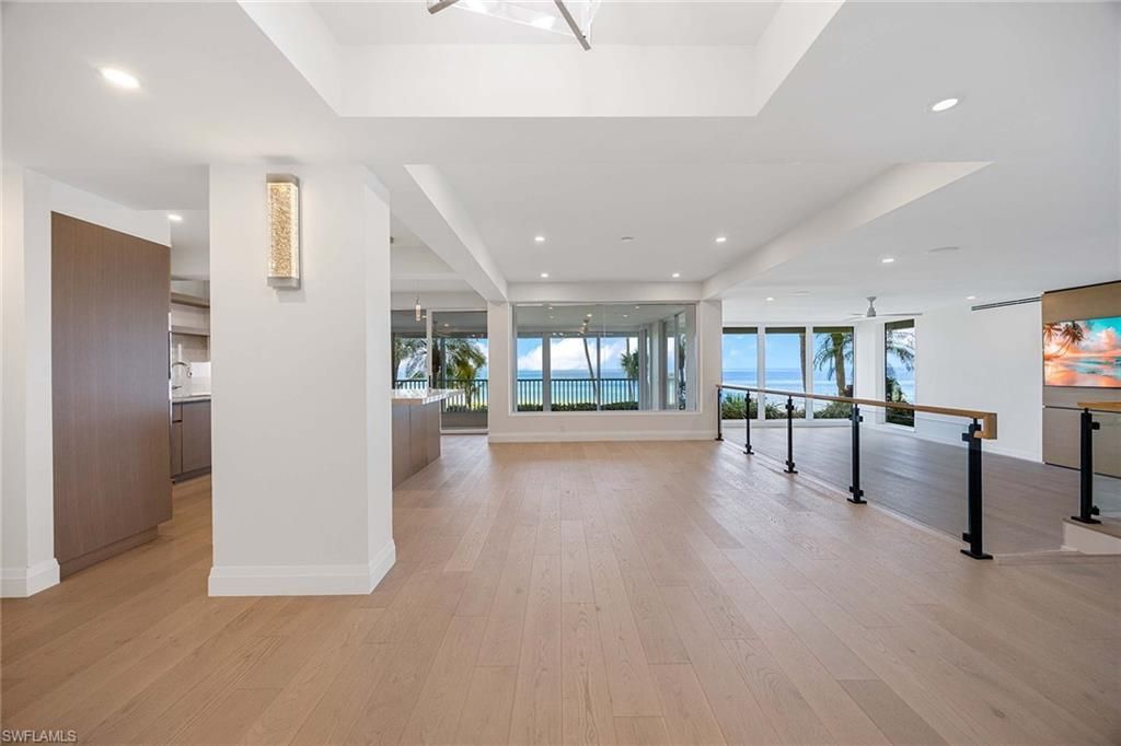 4301 Gulf Shore Blvd N, Unit 202, Naples, FL 34103 Photo