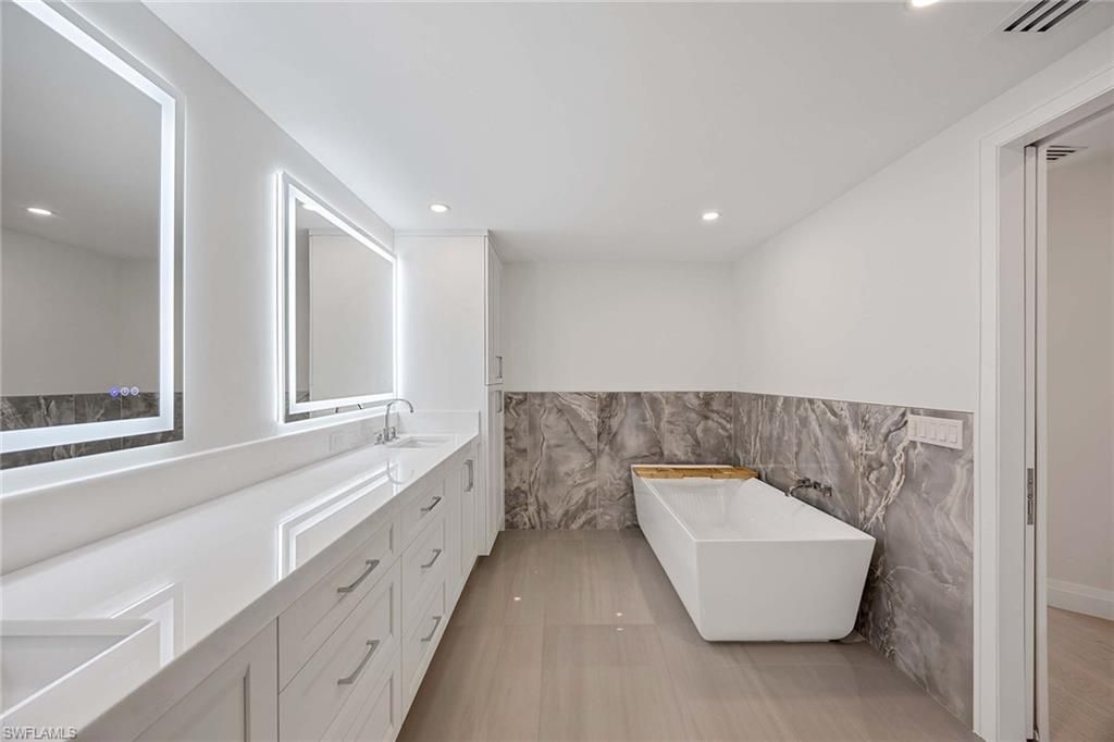 4301 Gulf Shore Blvd N, Unit 202, Naples, FL 34103 Photo