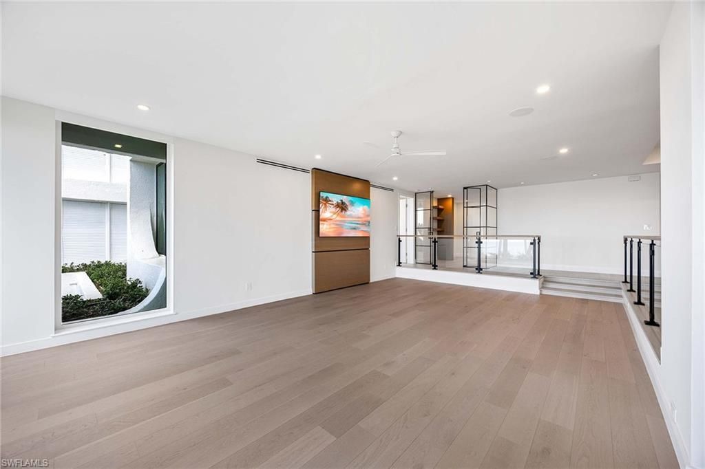 4301 Gulf Shore Blvd N, Unit 202, Naples, FL 34103 Photo