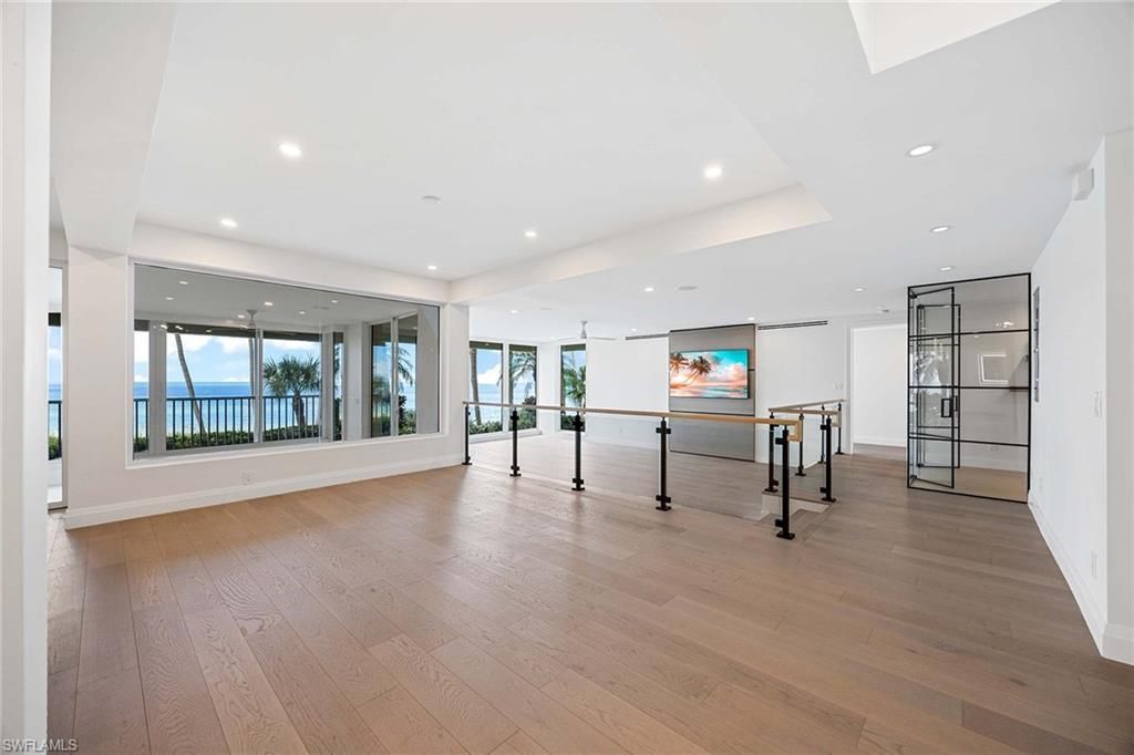 4301 Gulf Shore Blvd N, Unit 202, Naples, FL 34103 Photo