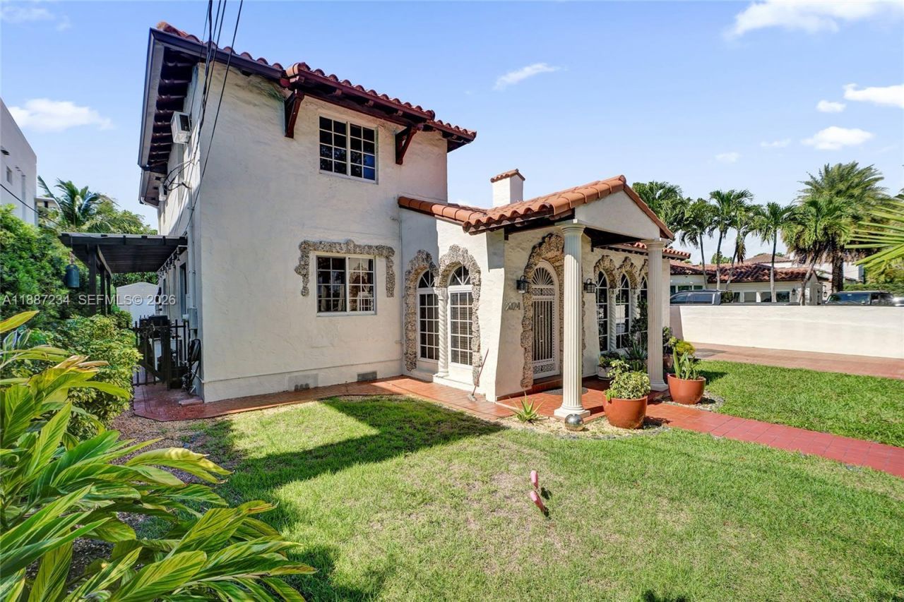 2024 Alton Rd, Miami Beach, FL 33140 Photo