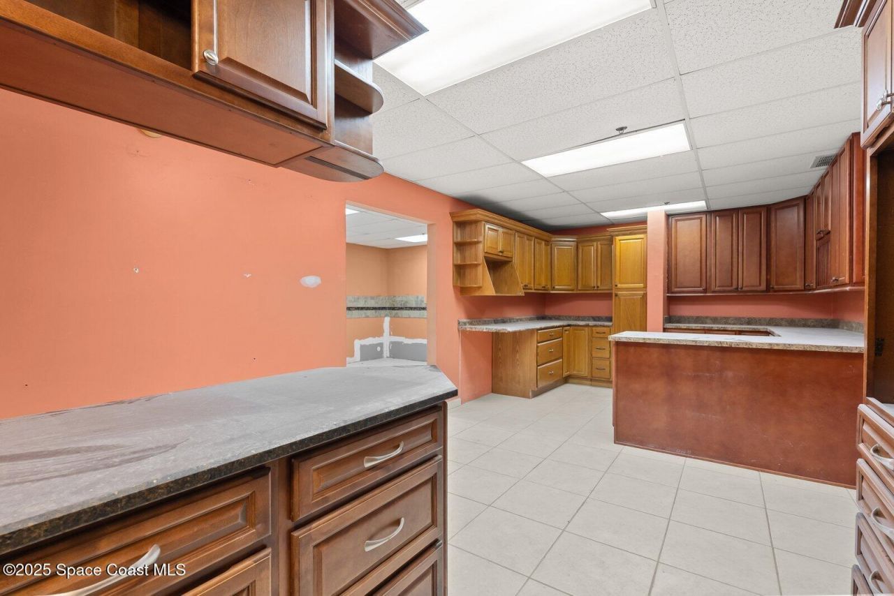 1050 W King Street , Cocoa, FL 32922 Photo