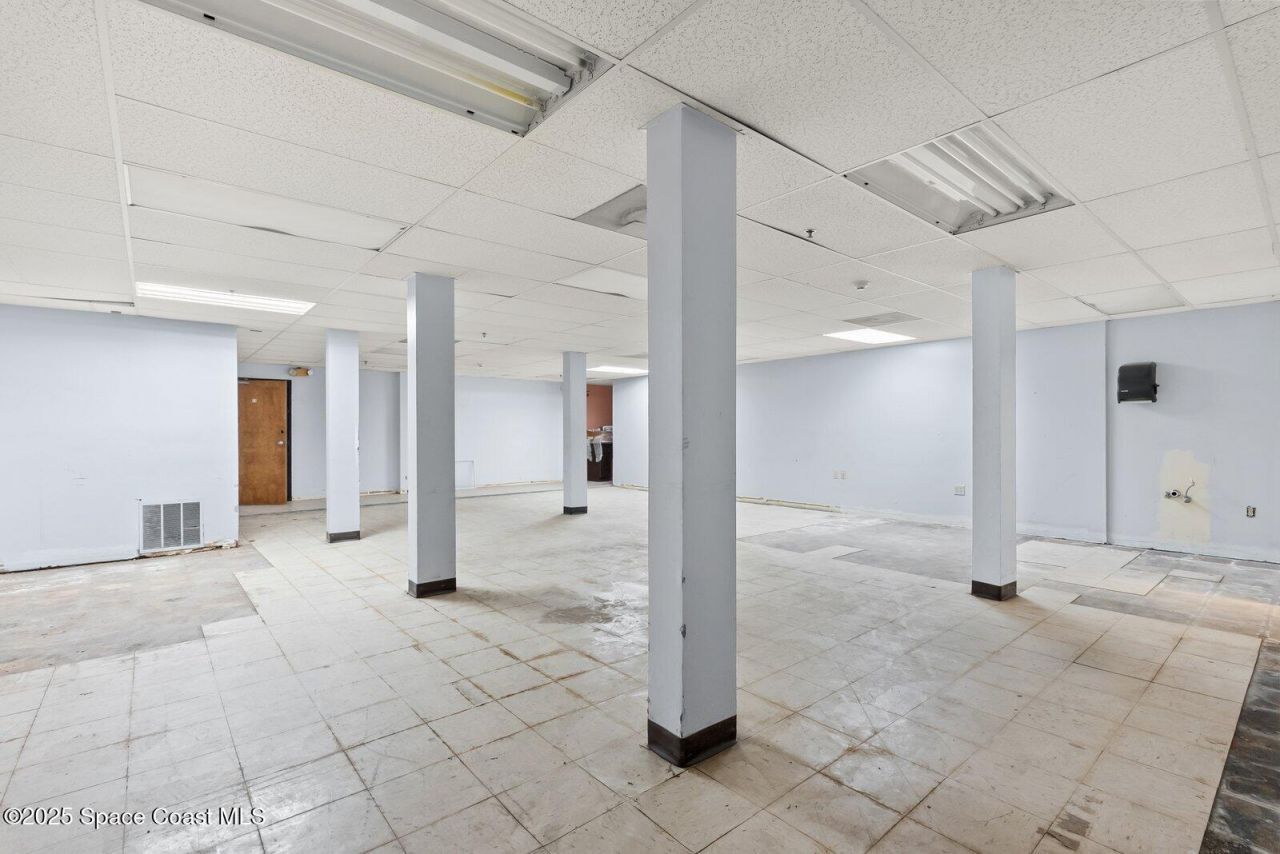 1050 W King Street , Cocoa, FL 32922 Photo