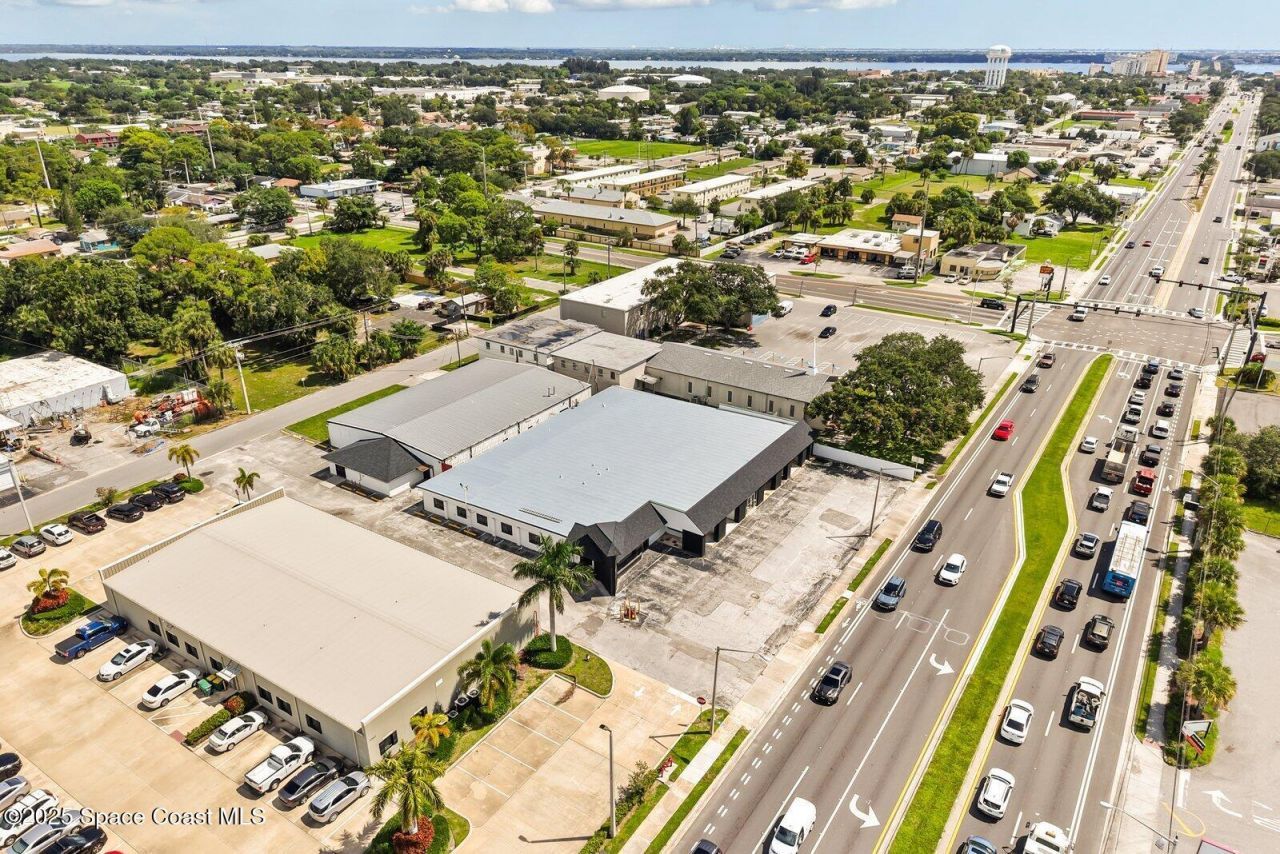 1050 W King Street , Cocoa, FL 32922 Photo