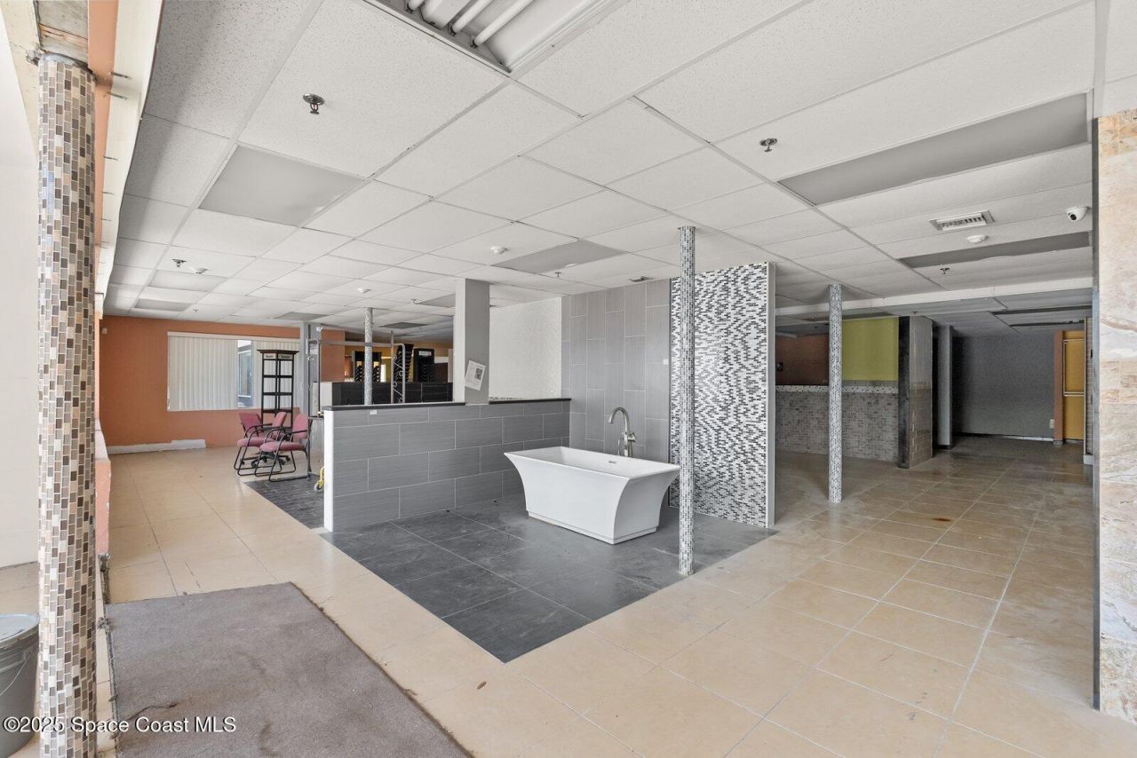 1050 W King Street , Cocoa, FL 32922 Photo