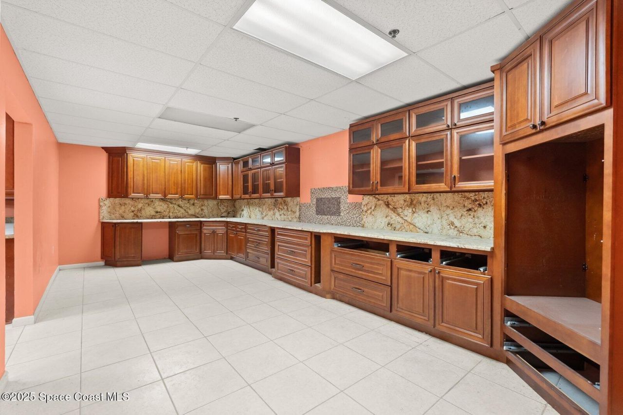 1050 W King Street , Cocoa, FL 32922 Photo