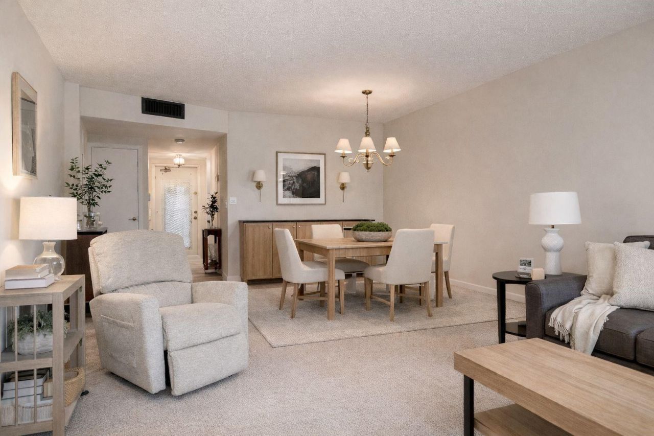 9460 Sunrise Lake Boulevard, Unit 212, Sunrise, FL 33322 Photo