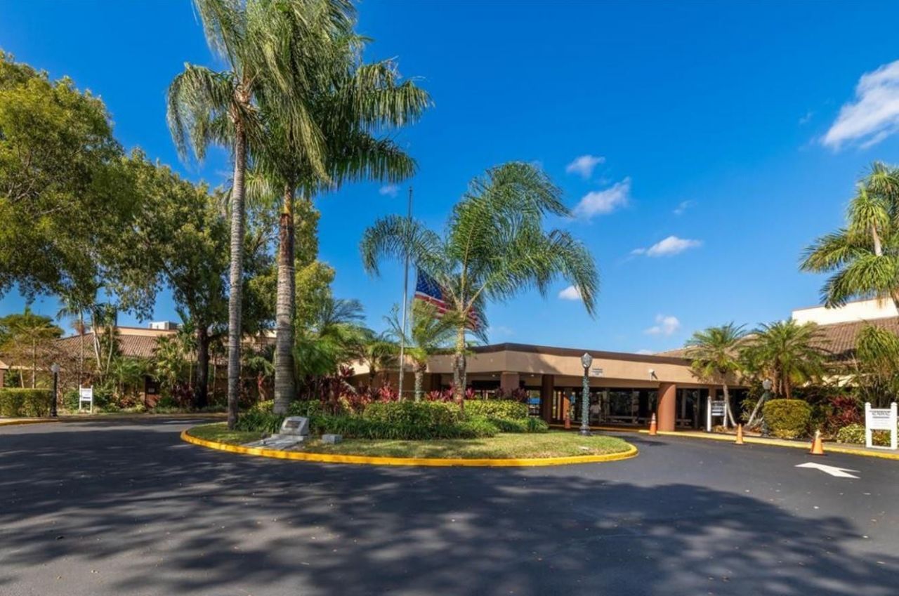 9460 Sunrise Lake Boulevard, Unit 212, Sunrise, FL 33322 Photo