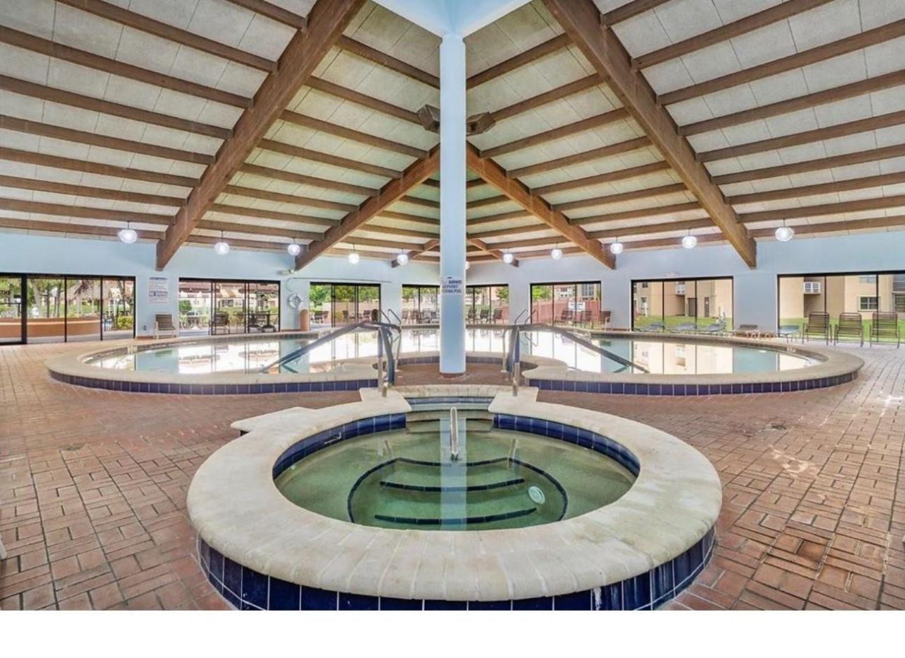 9460 Sunrise Lake Boulevard, Unit 212, Sunrise, FL 33322 Photo