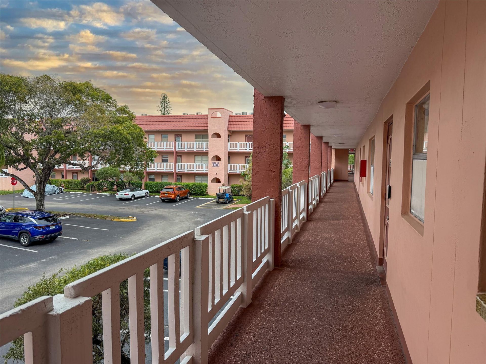 9460 Sunrise Lake Boulevard, Unit 212, Sunrise, FL 33322 Photo