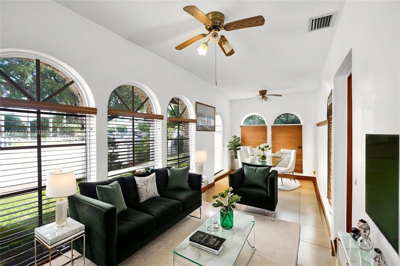 2024 Alton, Miami Beach, FL 33140 Photo