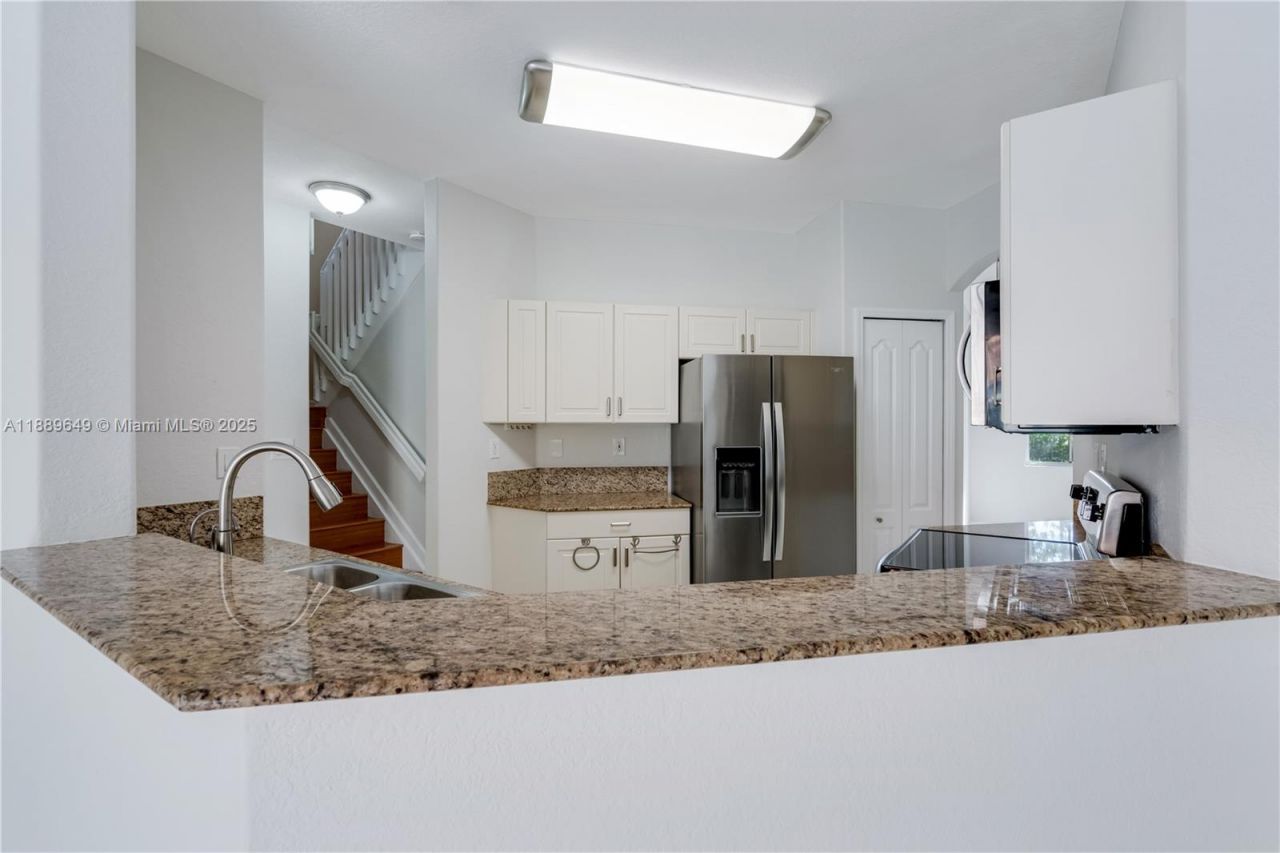 8450 NW 113th Psge, Doral, FL 33178 Photo